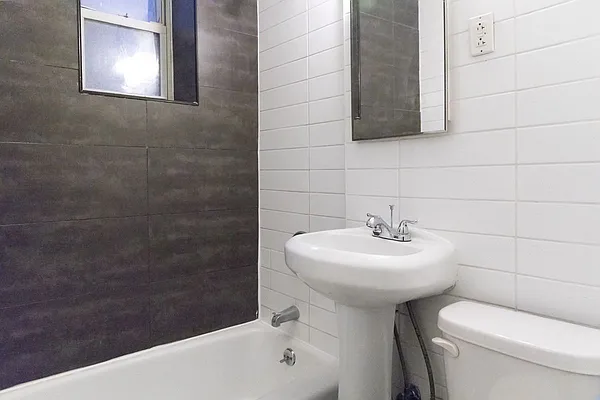 Rented by Kahen Properties | media 30