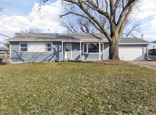 2136 Evergreen St NE, Cedar Rapids, IA 52402