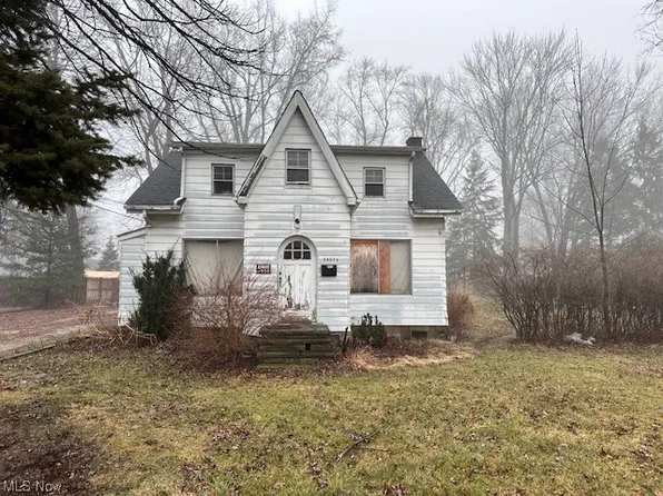 34073 Beach Park Ave, Eastlake, OH 44095