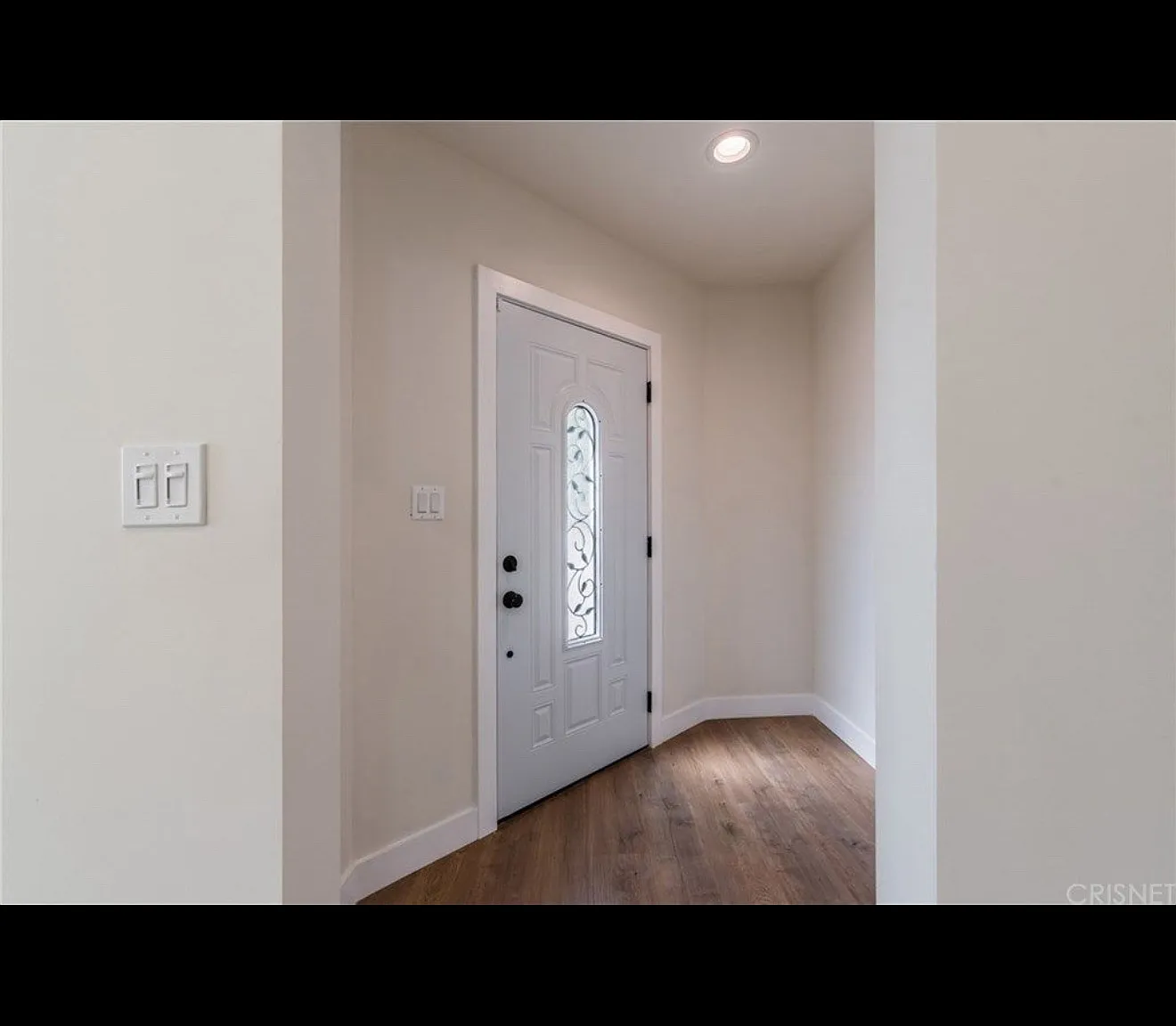 3 bed, 1374 sqft, $4,500 — Photo 2