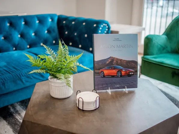 2022 W Warren Blvd #Id1026696p, Chicago, IL 60612