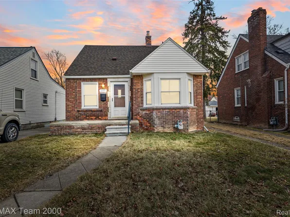 7555 Mayfair St, Taylor, MI 48180