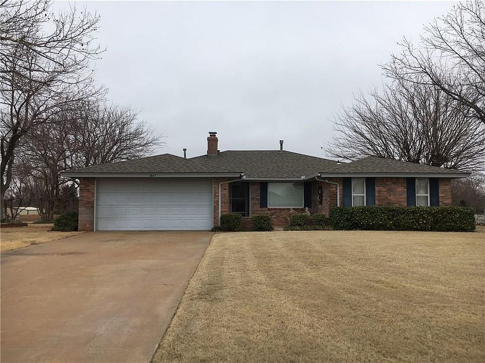 1st image of 1847 W Rose Oak Dr