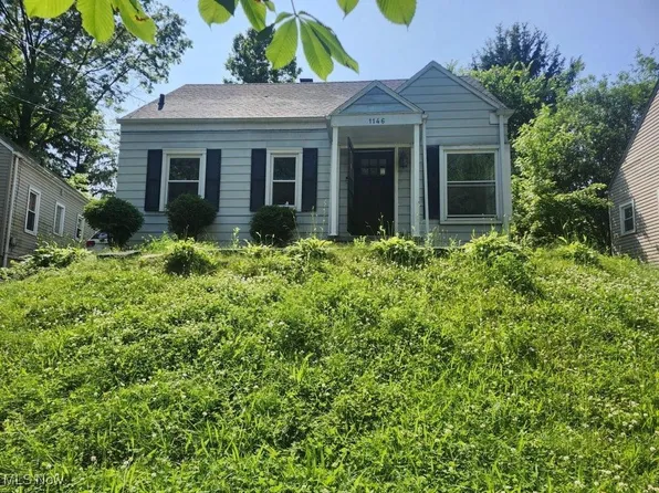 1146 Easton Dr, Akron, OH 44310