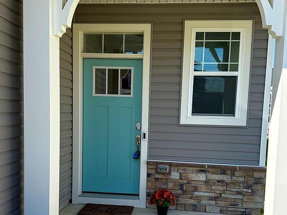2nd image of 34280 Graham Cir