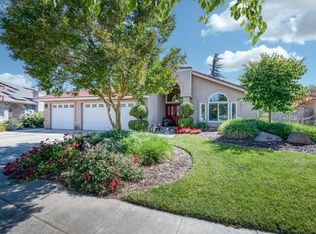 3055 Fairmont Ct, Madera, CA 93637