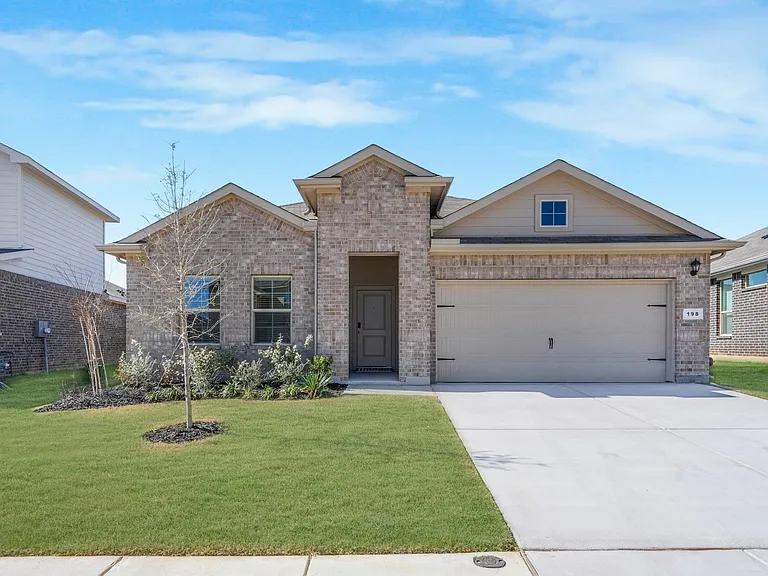 198 Bay Meadows Ln — Photo 1
