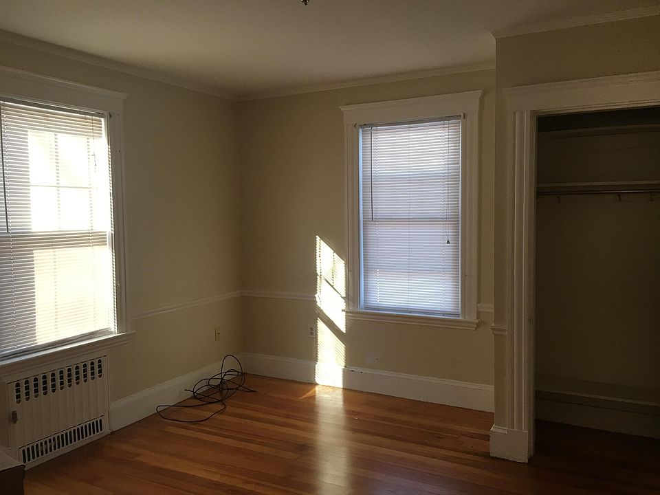 1st image of 17 Saltonstall Pkwy #2