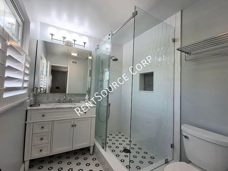 26421 Torrey Pines Dr — Photo 20
