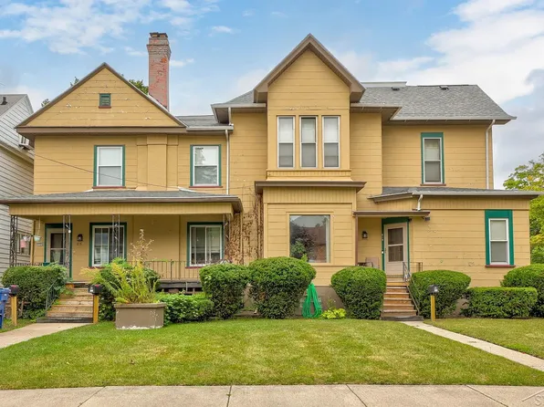 815 N Sherman St #A, Bay City, MI 48708