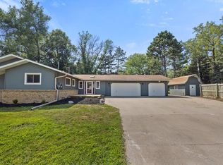 7101 Willow Rd, Osseo, MN 55369
