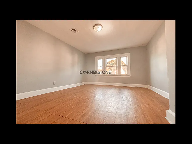 211 N 19th St — Photo 6