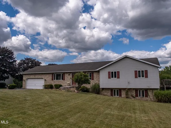 203 Esau St, Hollidaysburg, PA 16648