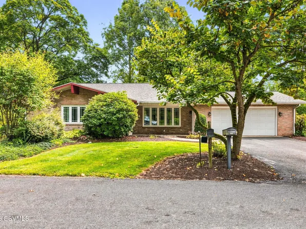 805 Hillcrest Ln, Lewisburg, PA 17837