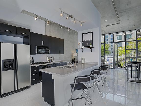 4th image of 1050 Island Ave Unit 114