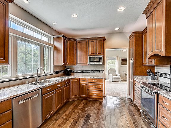 2nd image of N50W27835 N Courtland Cir