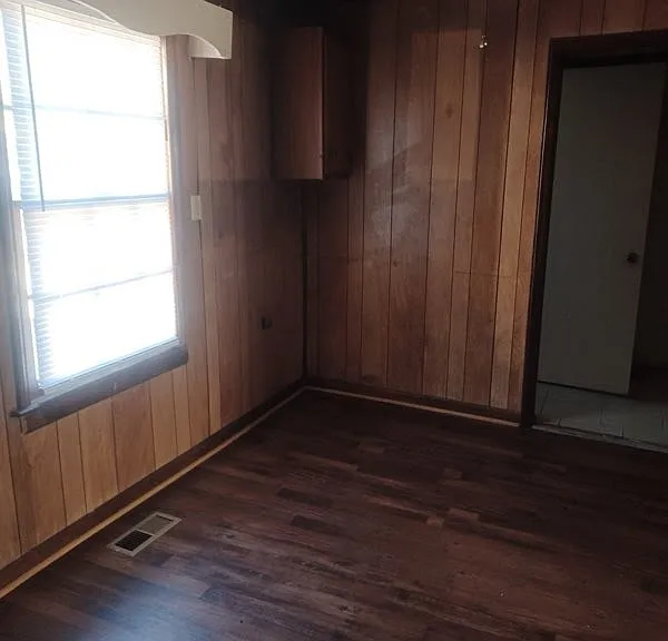 309 Park Ave — Photo 13