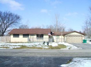 37140 N Summerfield Dr, Lake Villa, IL 60046