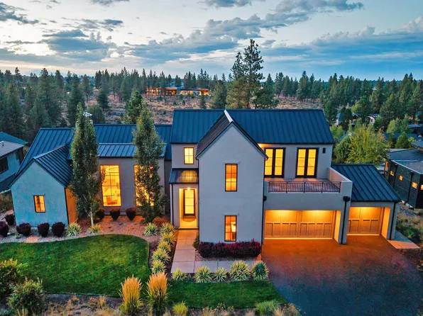 61901 Hosmer Lake Dr, Bend, OR 97702