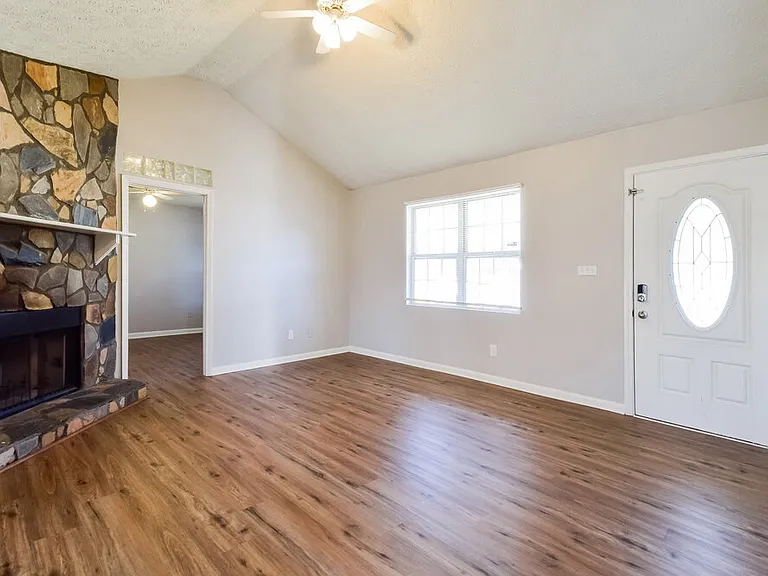 5215 Austin Pl — Photo 6