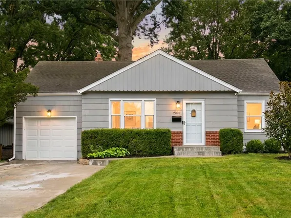 2001 W 73rd St, Prairie Village, KS 66208