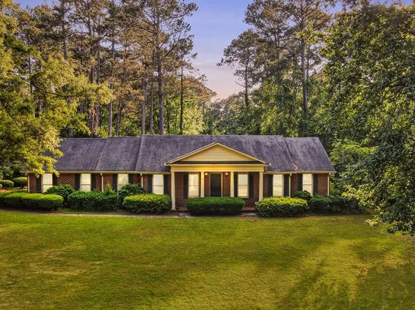 320 Gatewood Dr, Greenwood, SC 29646