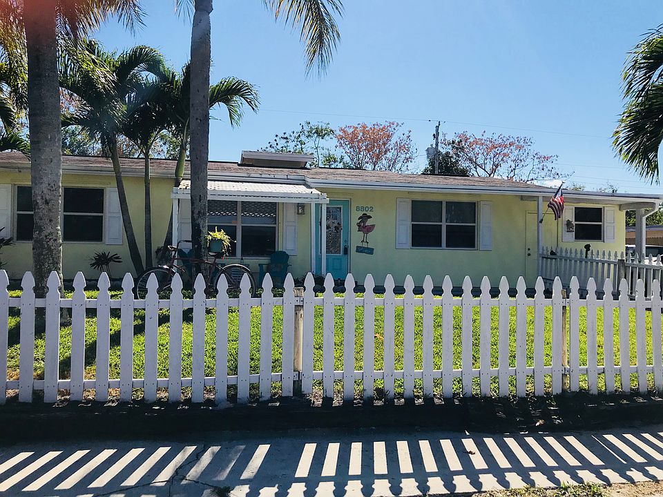 1st image of 8802 SE Parkway Dr