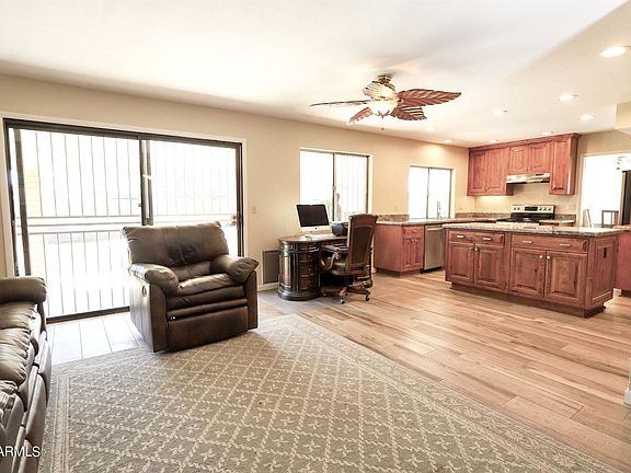 4th image of 4607 W Cochise Dr