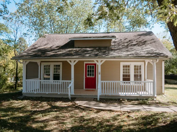 2084 Book Dr, Henderson, KY 42420