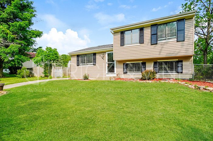 1st image of 2349 Warfield Dr