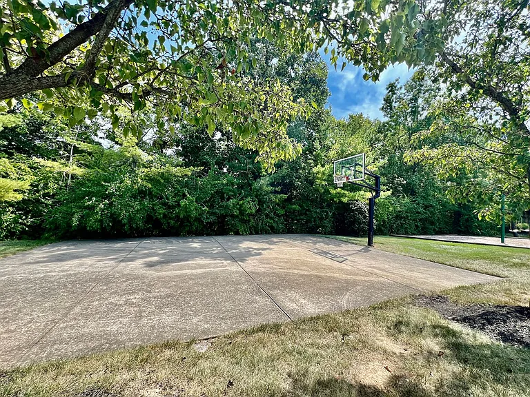 6608 Rosemont Ln — Photo 7