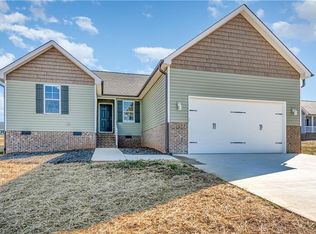 143 Knight Farm Rd, Stokesdale, NC 27357