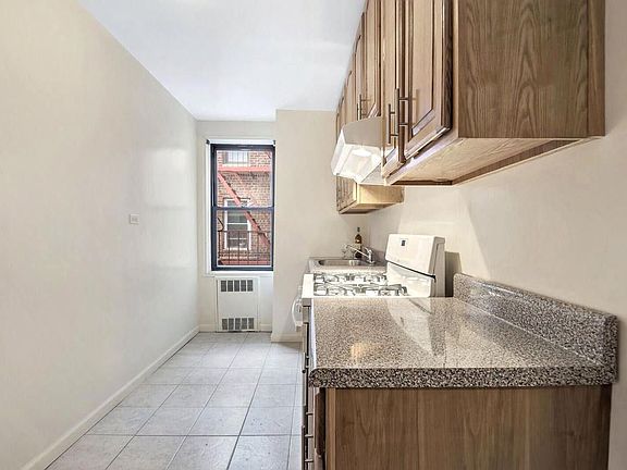 5th image of 34-20 78th St #5H