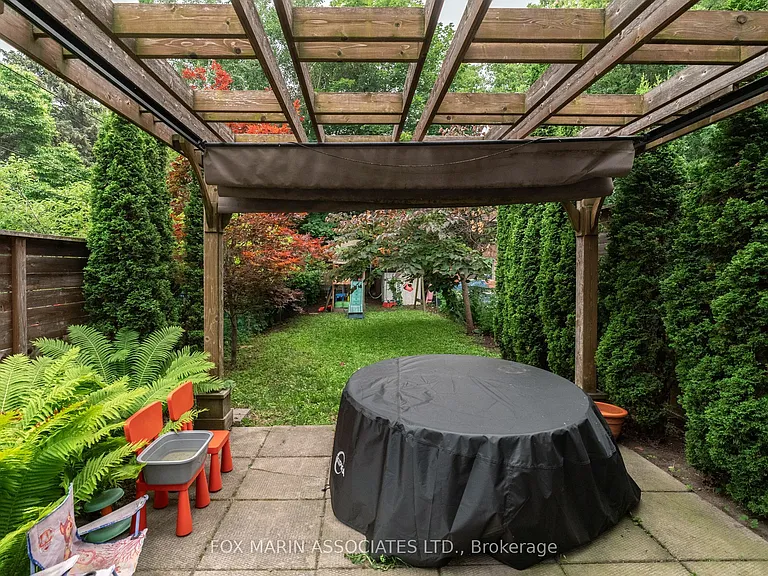 31 Browning Ave — Photo 30