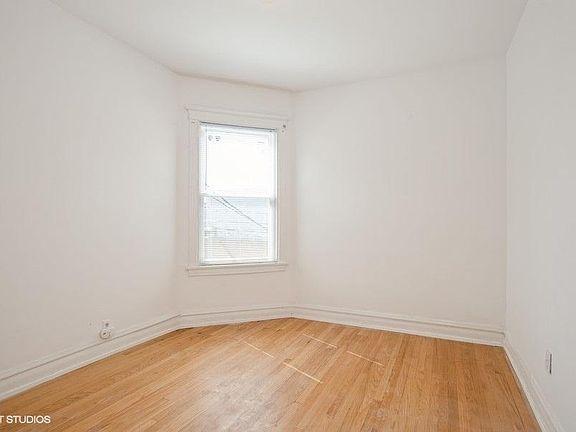 2nd image of 4740 N Troy St Unit 1