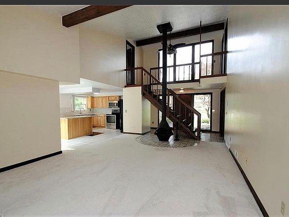 5th image of 31400 Elm Hill Dr