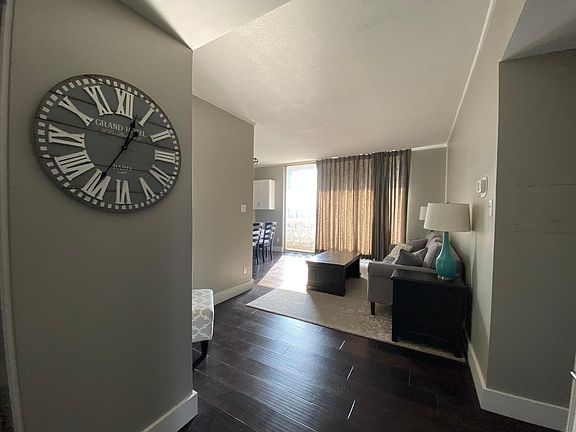 3rd image of 1801 Lavaca St APT 4C
