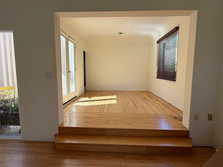 6511 Hayes Dr — Photo 3