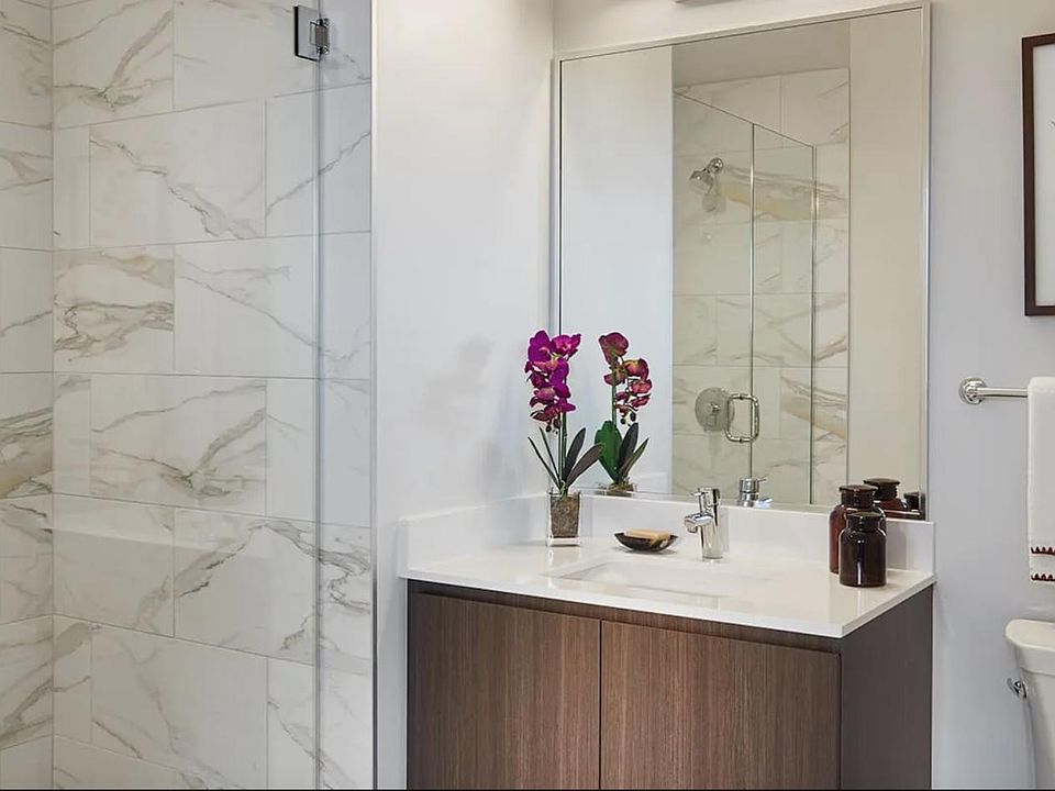1st image of 1216 W Huron St #1