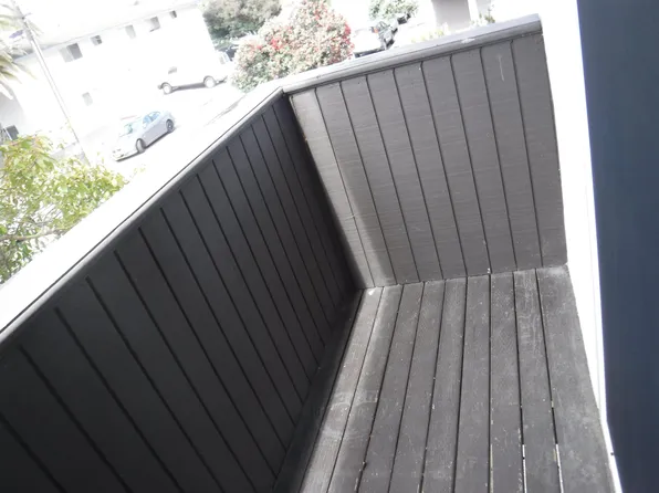 6538 Sabado Tarde Rd APT 4, Isla Vista, CA 93117