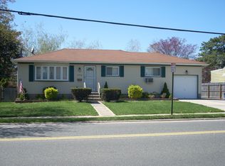 378 Carlls Path, Deer Park, NY 11729
