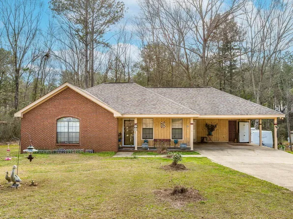 1043 Old River Rd, Petal, MS 39465