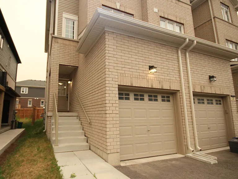 30 Wagon Ln — Photo 4