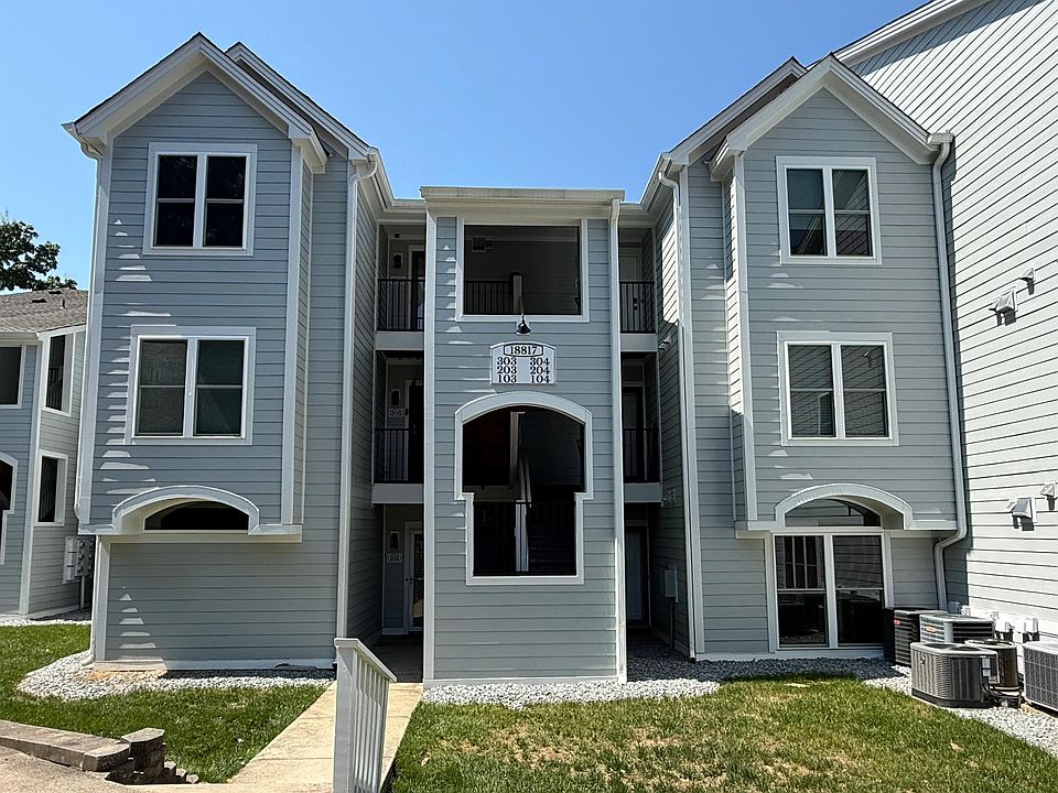1st image of 18817 Nautical Dr APT 204