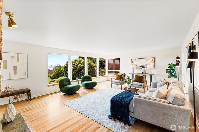 5th image of 5682 NE 180th St