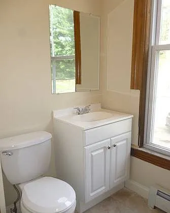 94 N Main St #B — Photo 5