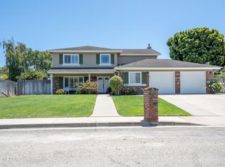 944 Amberley Pl, Santa Maria, CA 93455
