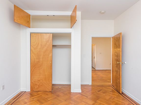 4th image of 23-86 24th St #3CC
