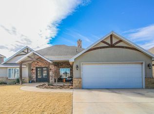827 Avenue T, Shallowater, TX 79363