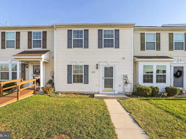 224 Checko Ct, Martinsburg, WV 25401